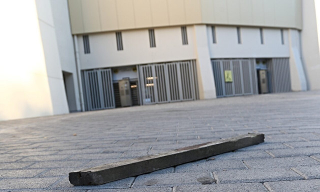 Επεισόδια στη Νέα Φιλαδέλφεια: Εικόνες καταστροφής μετά την επίθεση χούλιγκαν της Ντιναμό Ζάγκρεμπ