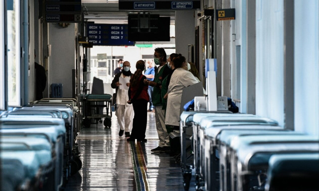 Νέα Φιλαδέλφεια: Στον Ερυθρό Σταυρό 3 Έλληνες και 1 Κροάτης - Στο νοσοκομείο η μητέρα του Μιχάλη