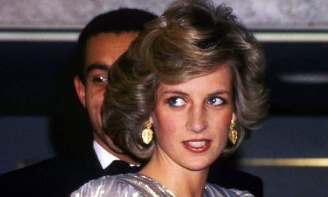 Πριγκίπισσα Νταϊάνα: Βυθίστηκε στη Γαλλία το γιότ των διακοπών της με τον Ντόντι Αλ Φαγιέντ