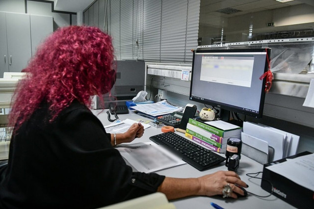 Φορολογικές δηλώσεις: Πότε λήγει η προθεσμία για την υποβολή τους