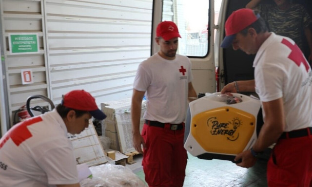 Η Leroy Merlin προσέφερε μεγάλη ποσότητα εξοπλισμού αντιμετώπισης πυρκαγιών στους εθελοντές του ΕΕΣ