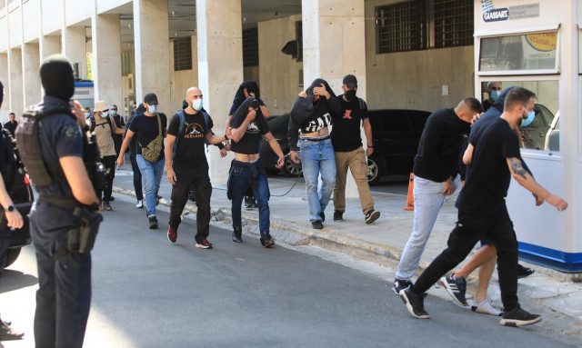 Επεισόδια, Νέα Φιλαδέλφεια