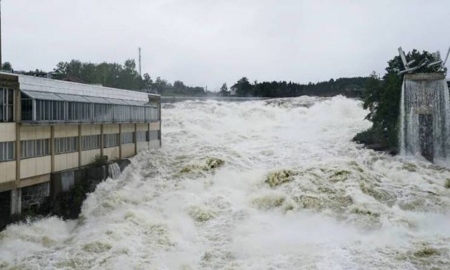 Εικόνες χάους στη Νορβηγία: Έσπασε φράγμα - Τα ορμητικά νερά παρέσυραν σπίτια