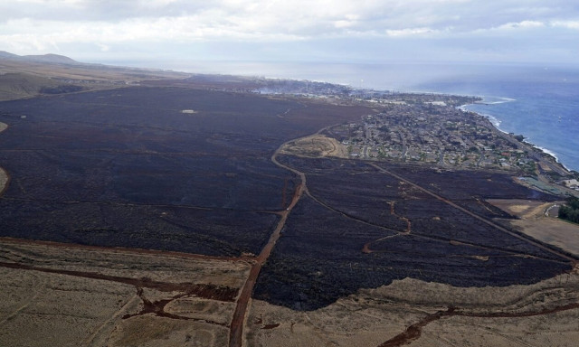 Στάχτη και καταστροφή στην πόλη Λαχάινα της Χαβάης