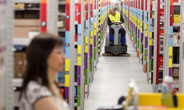 Τέλος η τηλεργασία για την Αmazon - Στέλνει προειδοποιητικά e-mail και τιμωρεί τους απείθαρχους