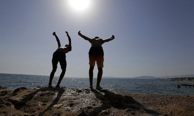 Καιρός: Παραμένουν τα μελτέμια μέχρι και τον Δεκαπενταύγουστο - Ανεβαίνει η θερμοκρασία