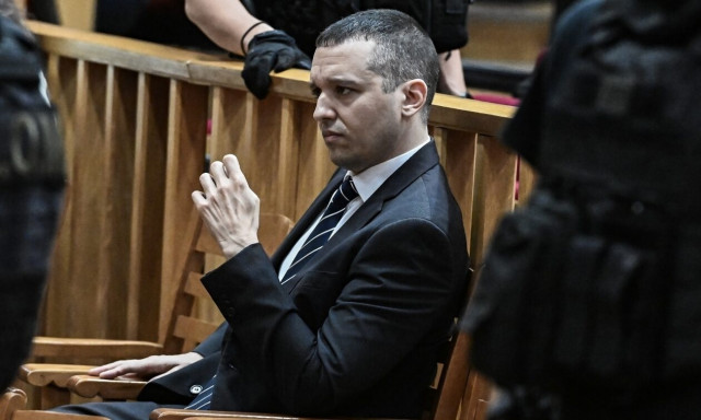 Ο Ηλίας Κασιδιάρης κατέθεσε υποψηφιότητα για τον Δήμο Αθηναίων