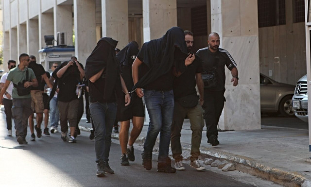 Πρώην Υπαρχηγός ΕΛΑΣ: «Οι χούλιγκαν δεν έπρεπε να φθάσουν στη Νέα Φιλαδέλφεια»