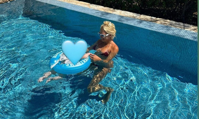 Κωνσταντίνα Σπυροπούλου: Το πρώτο καλοκαίρι ως μητέρα και οι φωτογραφίες με τον γιο της