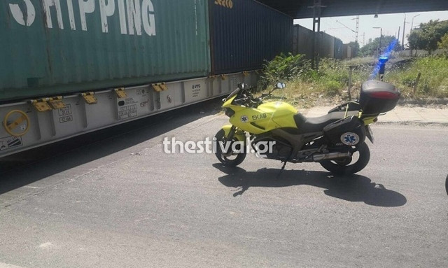 Θεσσαλονίκη: Σύγκρουση μηχανής τρένου με αυτοκίνητο – Ένας τραυματίας