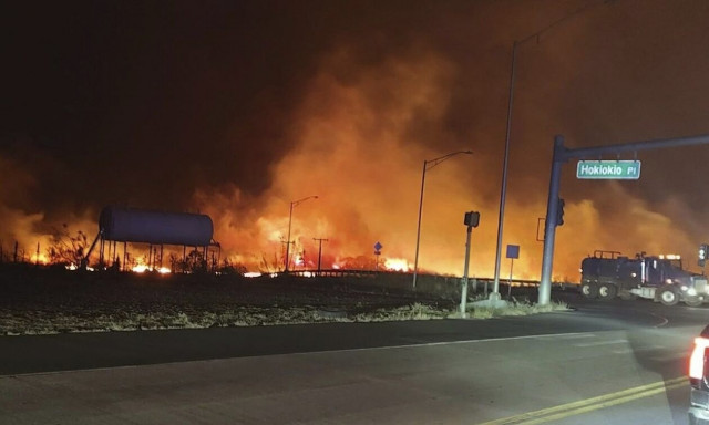 Χαβάη: Οι πυρόπληκτοι καταγγέλλουν τις Αρχές για καθυστέρηση στις εκκενώσεις