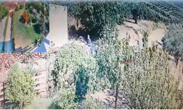 Βίντεο-ντοκουμέντο: Η στιγμή που ο εμπρηστής βάζει φωτιά στα Φαραγγιανά