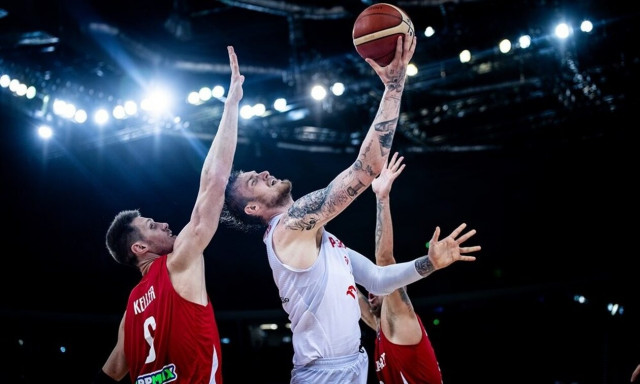 Εκπληκτικός ο Μπαλτσερόφσκι στη νίκη της Πολωνίας