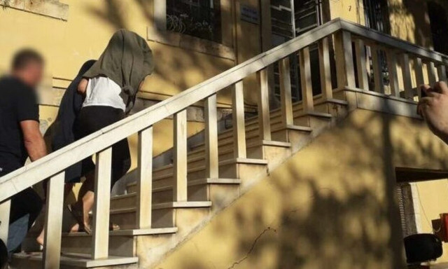 Doctor, staff allegedly forming baby-selling ring on Crete testify on Sunday