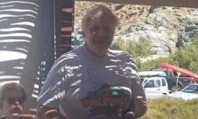 Ο Μπόρις Τζόνσον βρίσκεται ξανά στην Κάρυστο για διακοπές