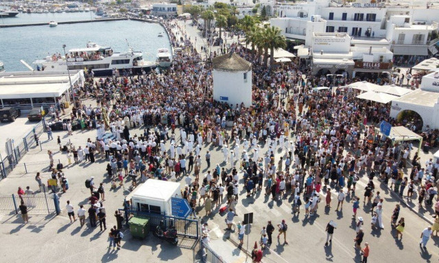 Πάρος: Με λαμπρότητα ο εορτασμός του Δεκαπενταύγουστου στην Παναγία την Εκατονταπυλιανή