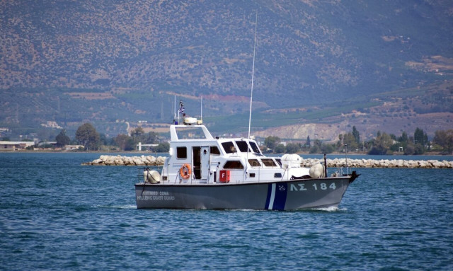 Ζάκυνθος: Πυρκαγιά σε σκάφος – Διασώθηκαν οι 5 επιβαίνοντες