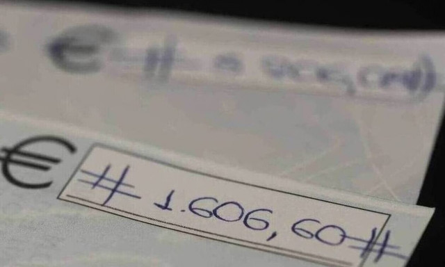 Μείωση των ακάλυπτων επιταγών και απλήρωτων συναλλαγματικών στο επτάμηνο 2023