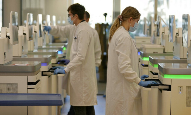 Κορονοϊός: Νέο σύμπτωμα long Covid - Τι είναι η ακροκυάνωση