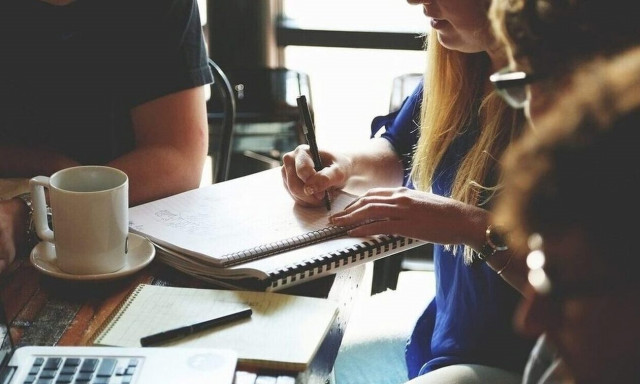 Έρχονται οι συμβάσεις μηδενικών ωρών απασχόλησης