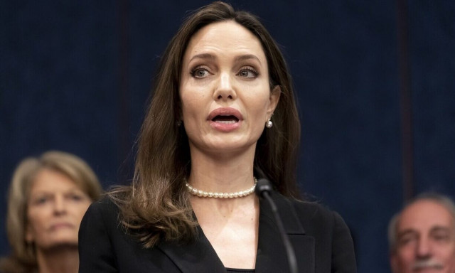 Αντζελίνα Τζολί: Οικογενεική υπόθεση το νέο της πρότζεκτ - Προσέλαβε τη 15χρονη κόρη της για βοηθό