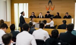 Ισχυρό πτυχίο Νομικής Ελληνικού Δικαίου