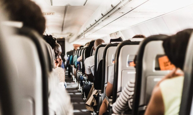 Ηράκλειο - Χαμός σε πτήση: Μεθυσμένη Γαλλίδα προκάλεσε... αναστάτωση