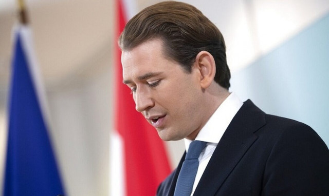 Σε δίκη παραπέμπεται ο πρώην καγκελάριος της Αυστρίας: Τα ψέματα και τα sms με τα emojis