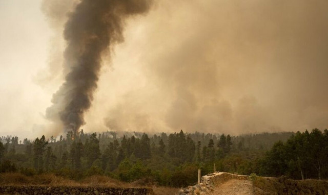Ισπανία: Περίπου 26.000 άνθρωποι απομακρύνθηκαν από τα σπίτια τους στην Τενερίφη
