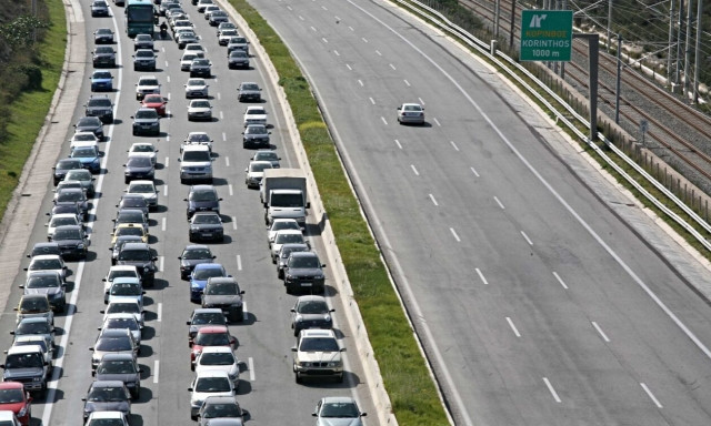 Κίνηση: Μποτιλιάρισμα στην Αθηνών – Κορίνθου λόγω τροχαίου