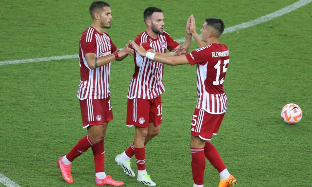 Αθλητικές μεταδόσεις: Ολυμπιακός, ΠΑΟΚ και ΟΦΗ – Άρης για τη Super League – Φουλ δράση στην Ευρώπη