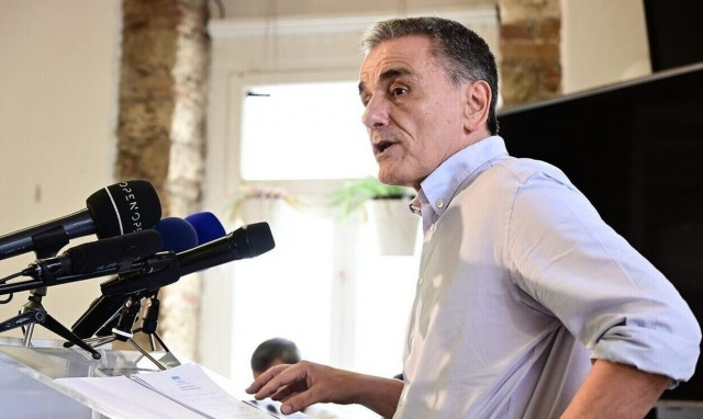 Τσακαλώτος: Ολιγωρία του κρατικού μηχανισμού στην αντιμετώπιση της πυρκαγιάς στην Αλεξανδρούπολη