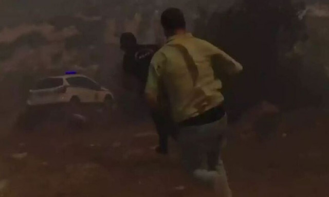 Φωτιά στη Βοιωτία: Πώς οι φλόγες απείλησαν συνεργείο του OPEN - Βίντεο-ντοκουμέντο