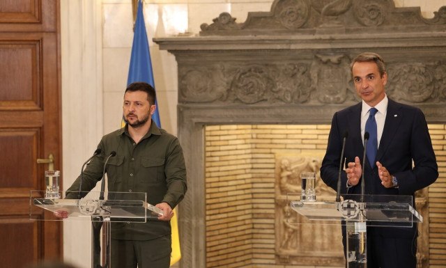 Μητσοτάκης σε Ζελένσκι: - «Καμία απόπειρα επαναχάραξης συνόρων δεν θα γίνει ανεκτή»