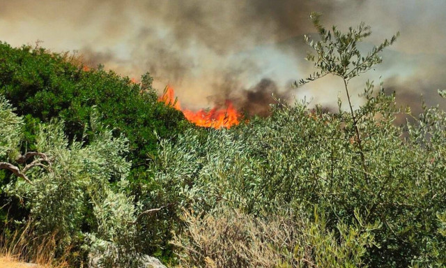 Φωτιά στην Καβάλα: Νέο μήνυμα του 112 για εκκένωση οικισμού