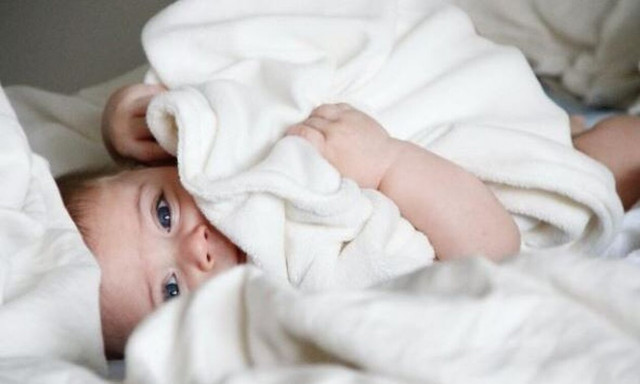 Ο μικρός Νικόλας πάσχει από σπάνια μορφή καρκίνου στα μάτια και χρειάζεσαι άμεσα τη βοήθειά μας!