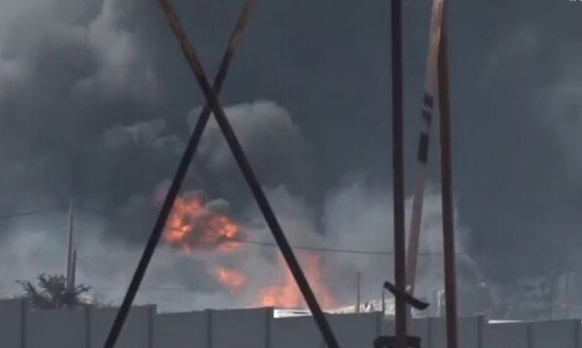 Φωτιά στον Ασπρόπυργο: Νέο μήνυμα του 112 - Απομακρύνονται οι κάτοικοι από τον Λόφο Κυρίλλου