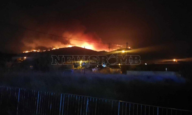 Φωτιές - Πυροσβεστική: 93 νέες πυρκαγιές μέσα σε μια ημέρα - Η εικόνα από τα πύρινα μέτωπα