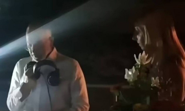 Ιταλία: Εκατομμυριούχος τραπεζίτης χώρισε την «άπιστη» μνηστή του στο πάρτι αρραβώνων του