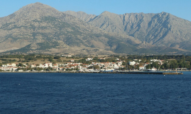 Φωτιά στην Αλεξανδρούπολη: Χωρίς ρεύμα η Σαμοθράκη – Μάχη για να αποκατασταθεί το δίκτυο