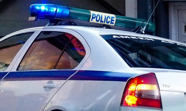 Χώρισε το ζευγάρι και οι συμπεθέρες… πιαστήκαν στα χέρια – Η μία έβγαλε μαχαίρι!