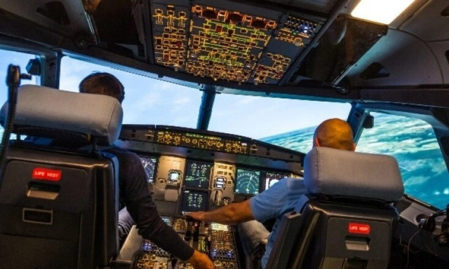 Τι σημαίνει Mayday και γιατί χρησιμοποιείται ως σήμα κινδύνου στα αεροπλάνα;