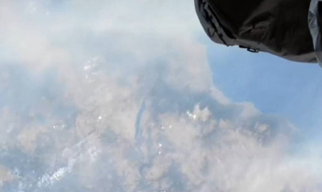 Φωτιές: Σκεπασμένη με καπνούς η χώρα – Το πέρασμα του Διεθνούς Διαστημικού Σταθμού