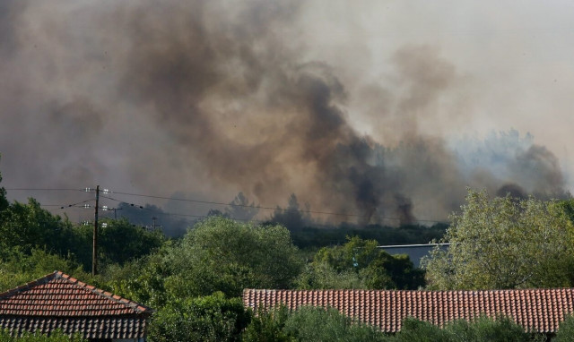 Φωτιά στην Καβάλα: Τρίτη ημέρα μάχης στον δήμο Νέστου