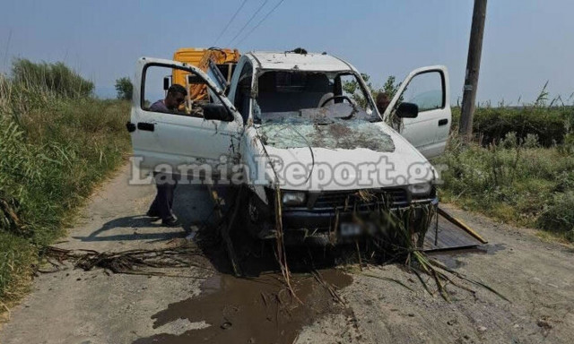 Τραγωδία στη Λαμία: Nεκρά δύο ξαδέρφια μετά από ανατροπή οχήματος σε αρδευτικό κανάλι
