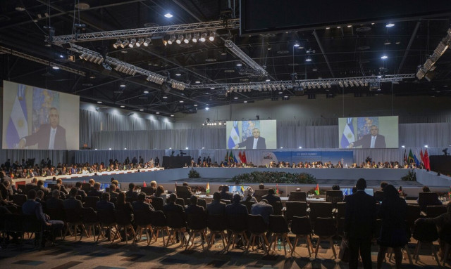 BRICS: Έξι νέες χώρες εντάσσονται στην ομάδα των αναδυόμενων χωρών