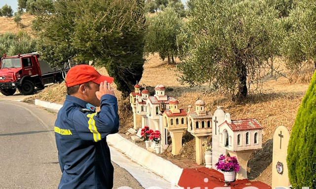 Αρτέμιδα Ηλείας: Συγκίνηση στο μνημόσυνο για τους πυροσβέστες που χάθηκαν στις πυρκαγιές του 2007