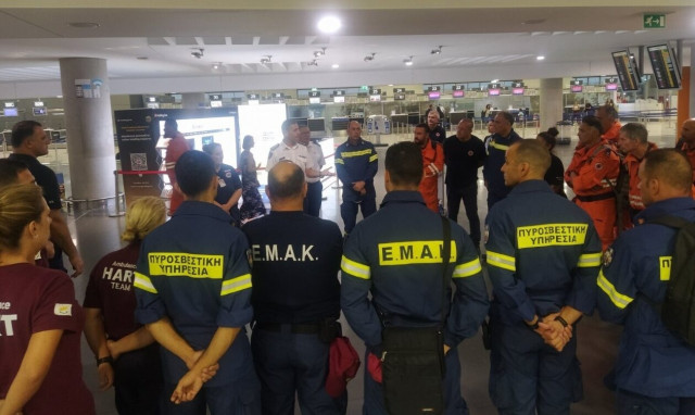 Φωτιές στην Ελλάδα: Η Κύπρος στέλνει 31 άτομα για την κατάσβεση των πυρκαγιών