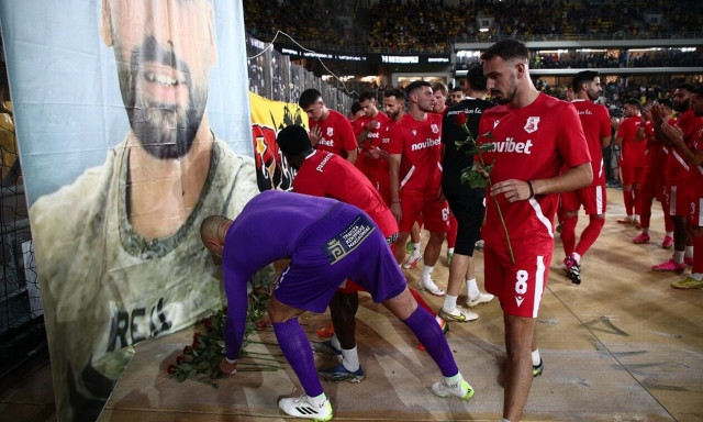 AEK – Πανσερραϊκός: Συγκινητική στιγμή στην OPAP Arena - Τα «λιοντάρια» τίμησαν τη μνήμη του Μιχάλη