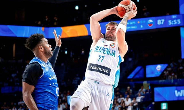 Μουντομπάσκετ 2023: Σλοβενία – Βενεζουέλα 100-85: Ο Ντόντσιτς υπέγραψε τη νίκη με «37άρα»